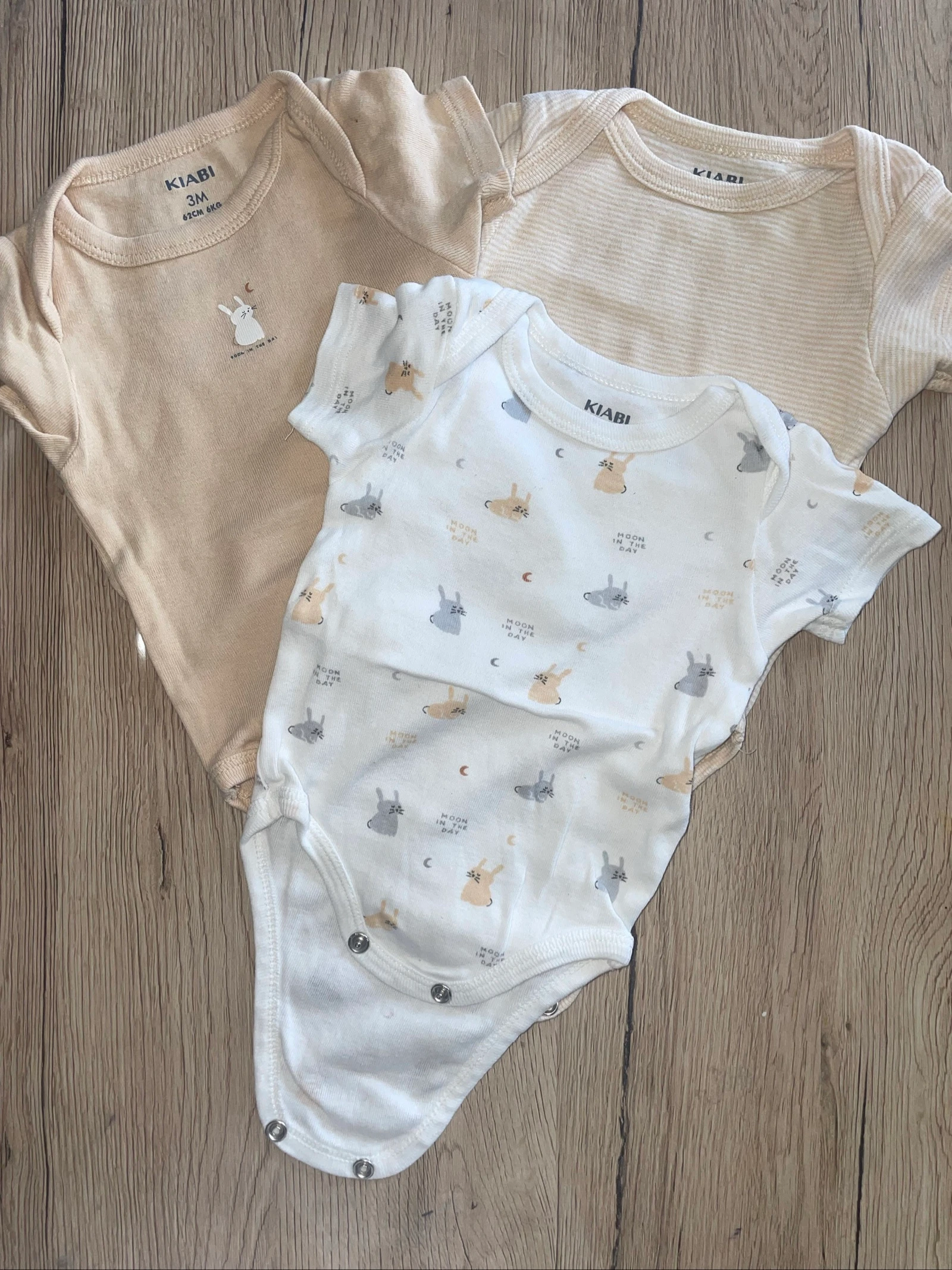 Lot de 3 bodies manches courtes 3 mois 62cm Kiabi 
